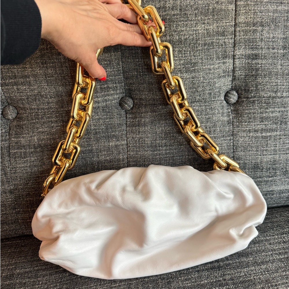 Bottega veneta chain pouch